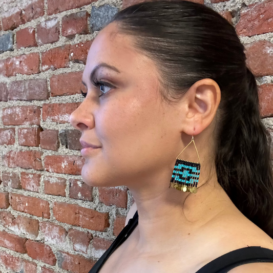 Tail of The Raven - Blue (Short Brass Circles)