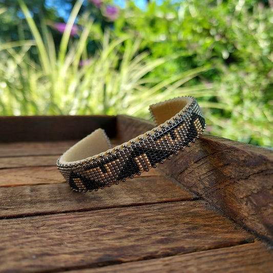 Etkie Bracelet - Canyon Glass Cuff Small