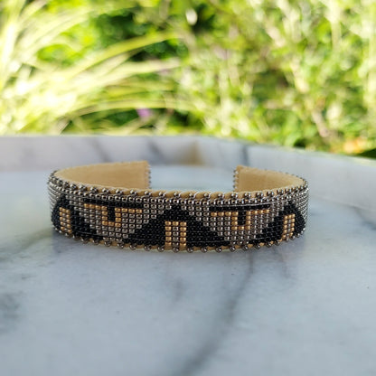 Etkie Bracelet - Canyon Glass Cuff Small
