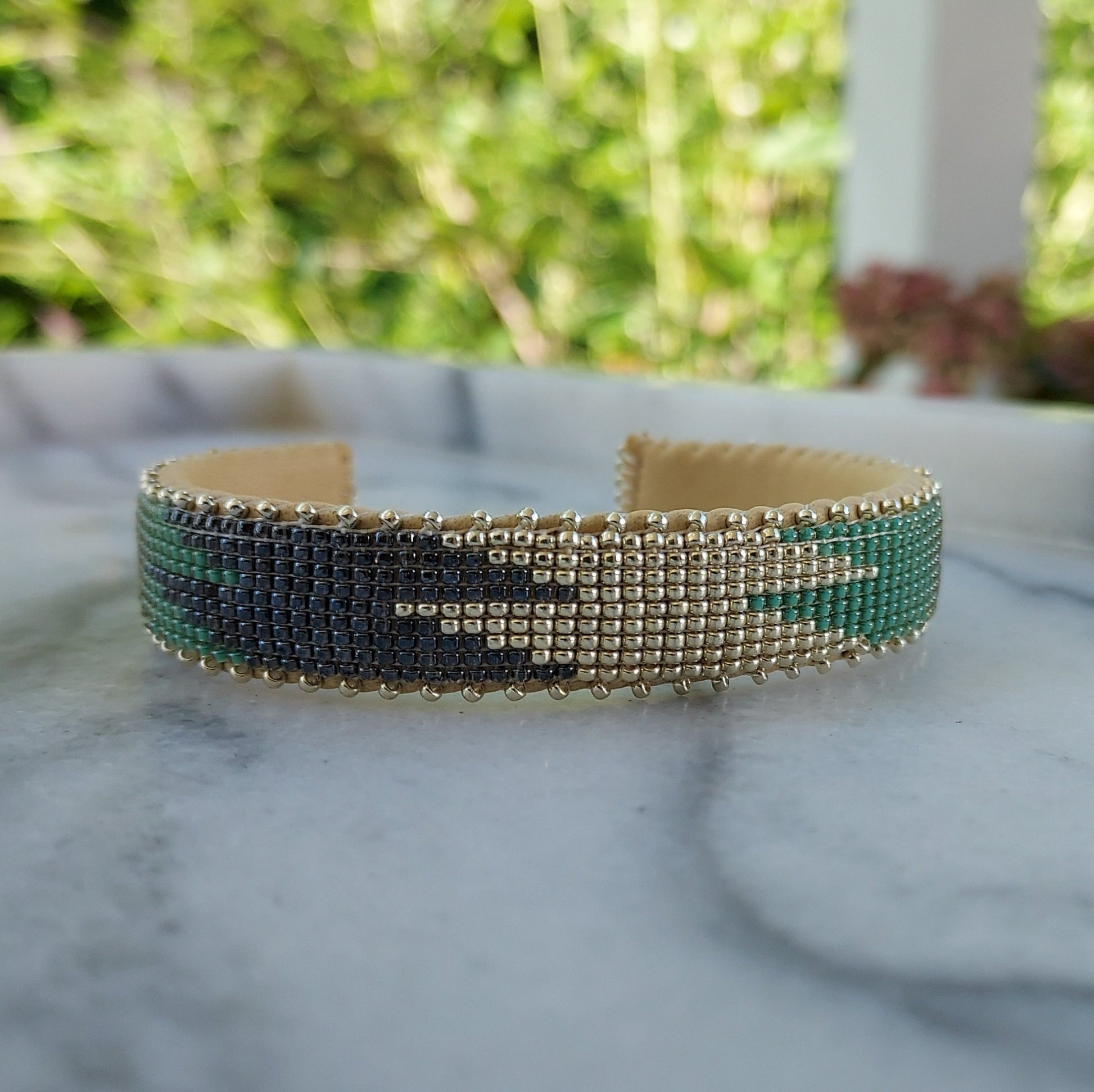 Etkie Bracelet - Tess Glass Cuff Small